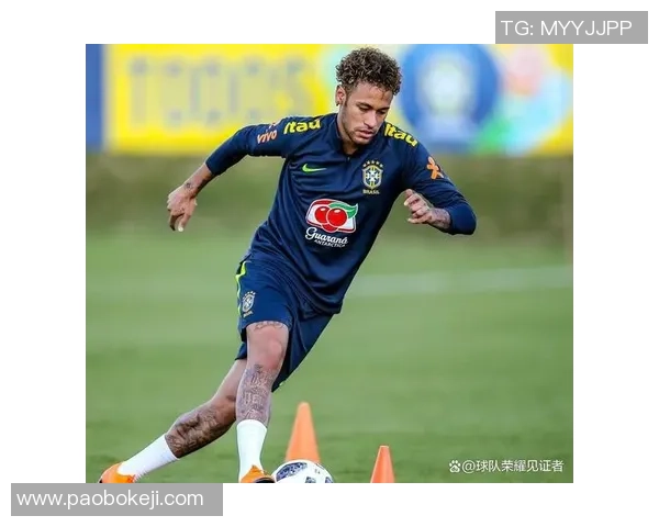 足球明星背后的奋斗与荣耀:个人故事全揭秘